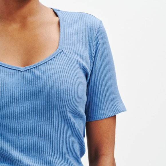 Amour Vert Arlo Paris Rib Top in Horizon - Picture 3 of 4